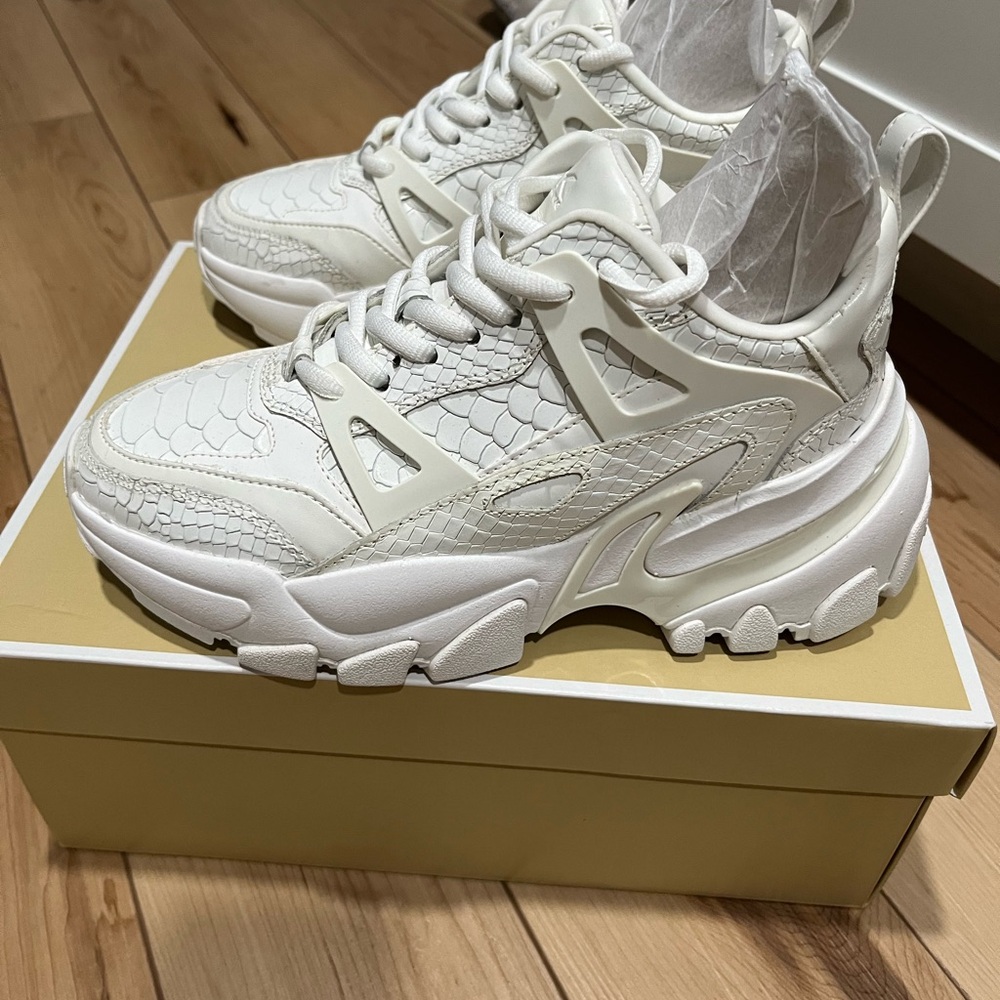Brand new Michael Kors, trainers